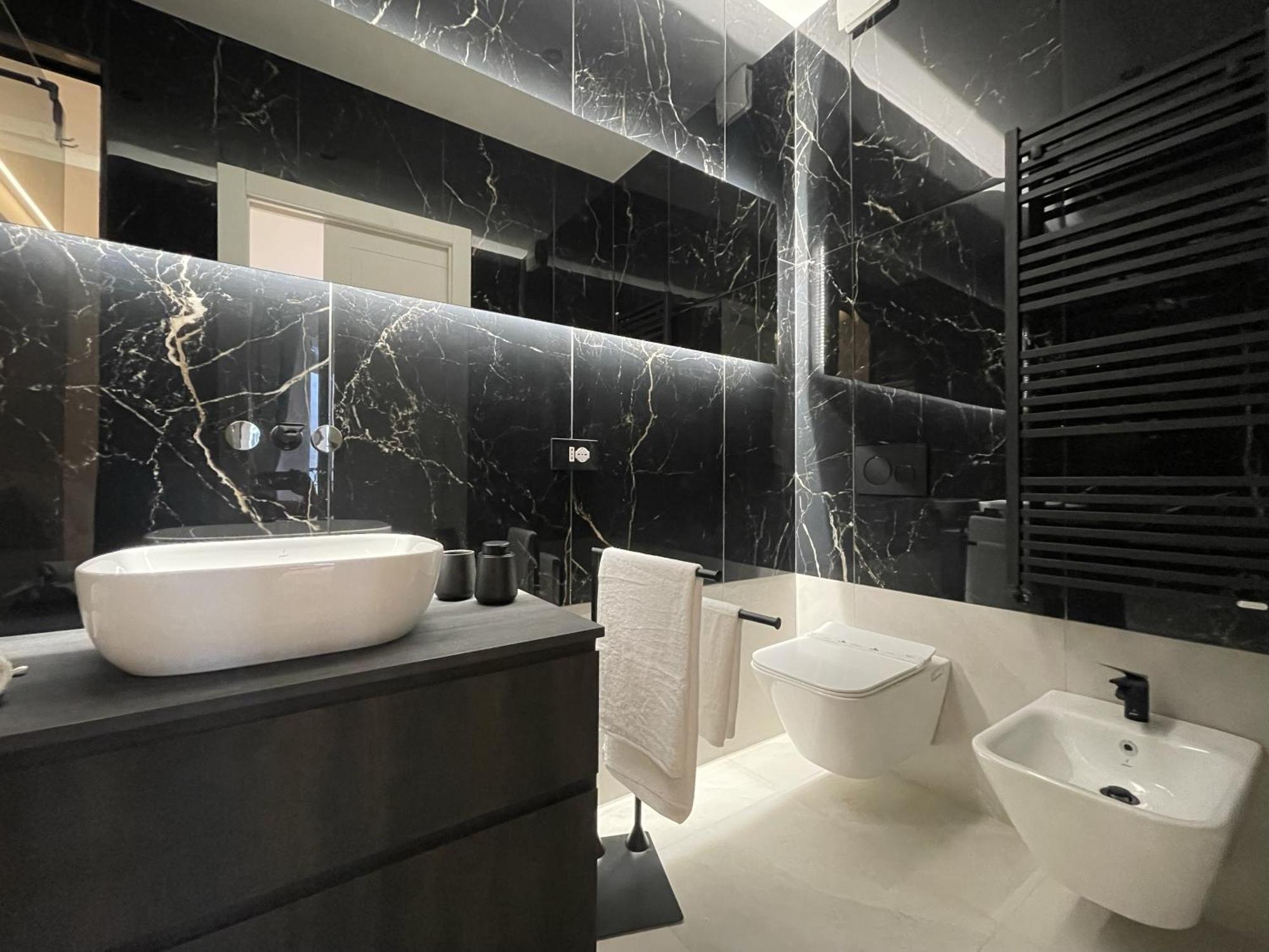 B And G San Babila- Luxury In The Heart Of Milano - Design District Hotel Exterior photo