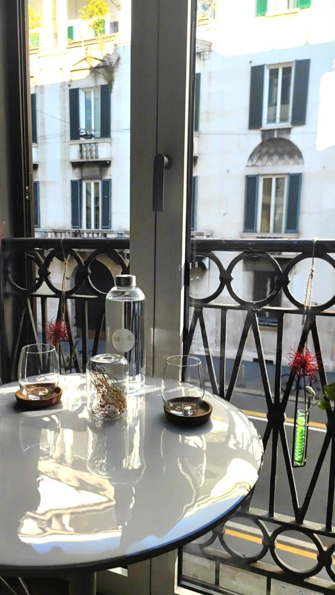 B And G San Babila- Luxury In The Heart Of Milano - Design District Hotel Exterior photo